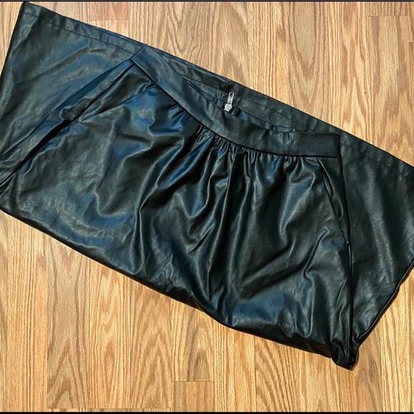 Pleather A-Line Skirt - Picture 3 of 4